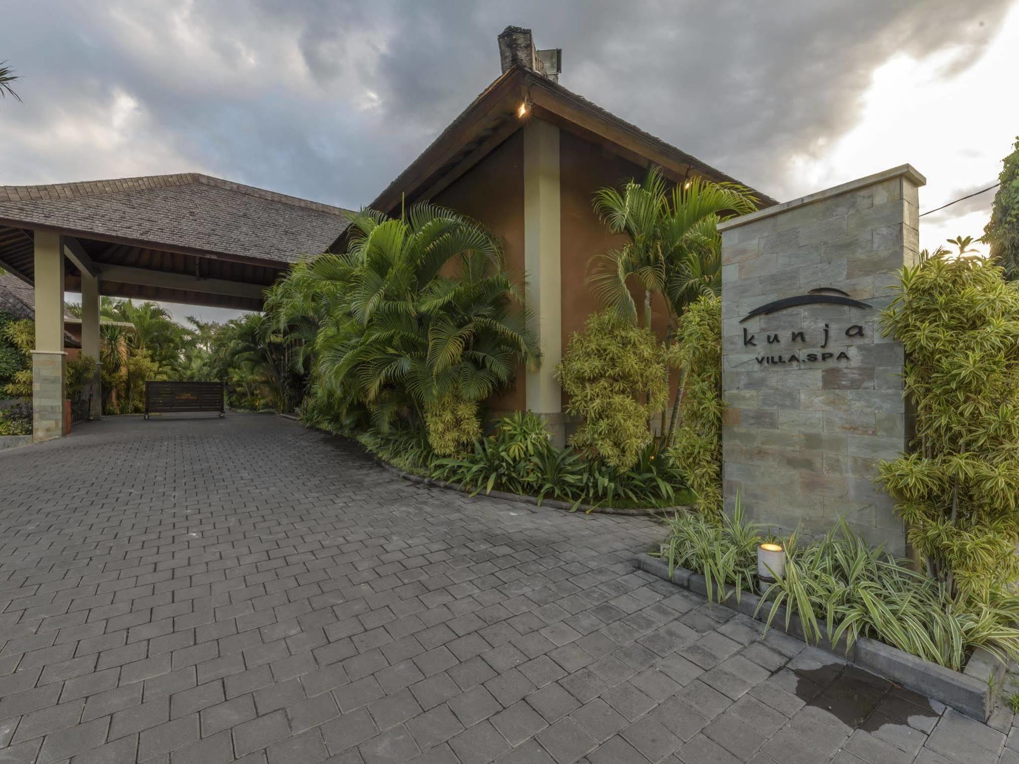 The Kunja Villa-Hotel Seminyak Exterior foto